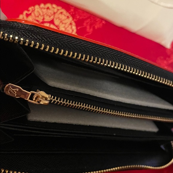 Multicolor Designer Wallet - Picture 7 of 17